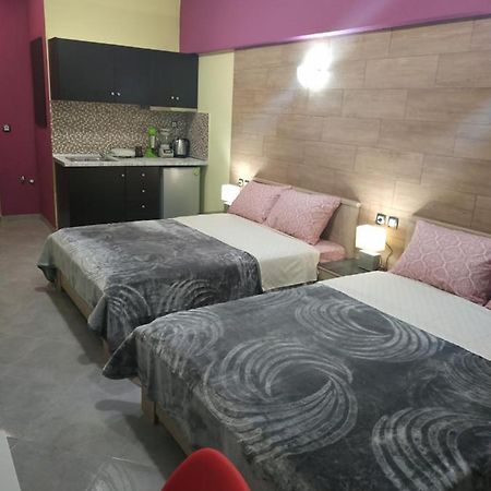 G M 1 Rooms Kentro In The Heart Of The City Larissa Exterior photo