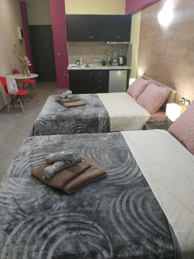 G M 1 Rooms Kentro In The Heart Of The City Larissa Exterior photo