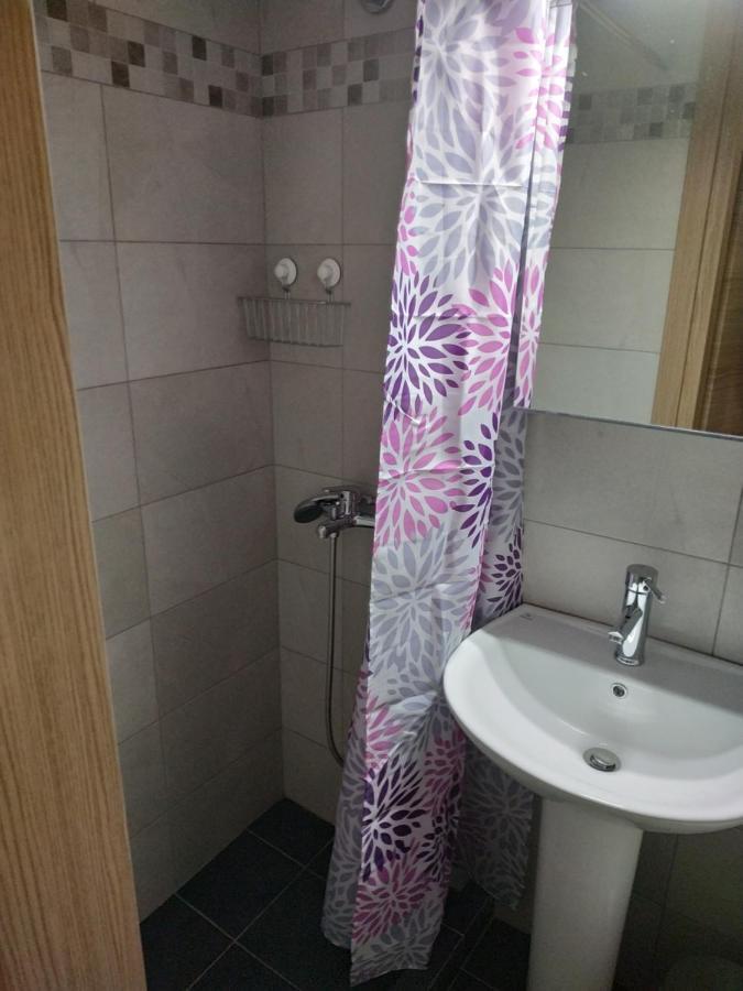G M 1 Rooms Kentro In The Heart Of The City Larissa Exterior photo